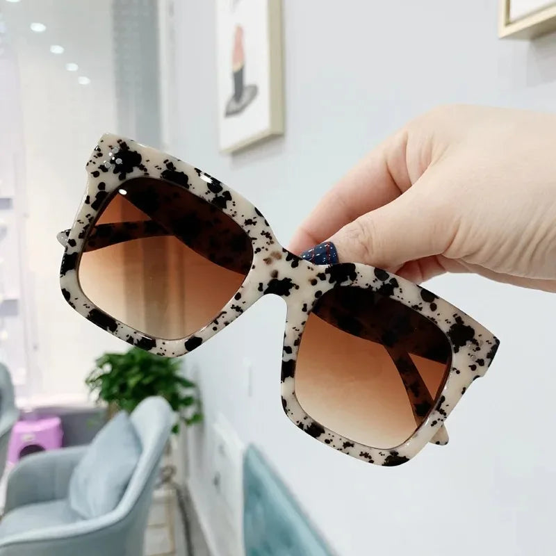 Brand Square Sunglasses 2024 Women Fashion Trends Luxury Designer Cat Eye Oversized Sunglasses Female Gradient Eyewear Oculos